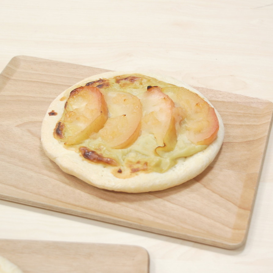 クプアスりんごのデザートピザの画像