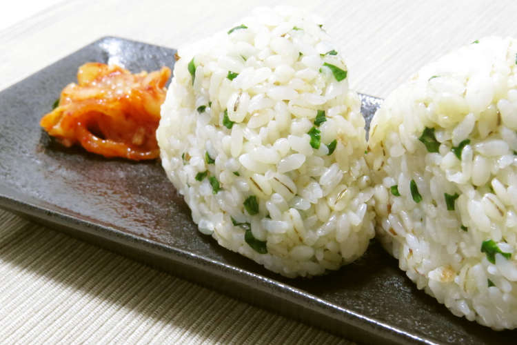 簡単 夜食おにぎり レシピ 作り方 By ふくみ食堂 クックパッド 簡単おいしいみんなのレシピが377万品