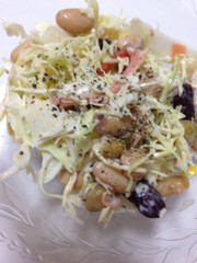 キャベツと蒸し大豆のサラダ☆の写真