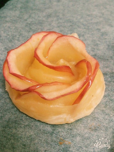 バラ林檎のアップルパイの写真
