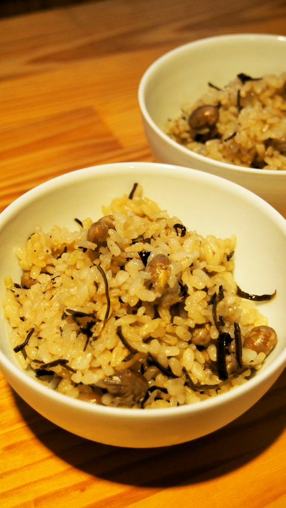 節分豆(炒り豆)で大豆ご飯の画像