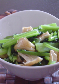 簡単副菜：小松菜と油あげの炒め物