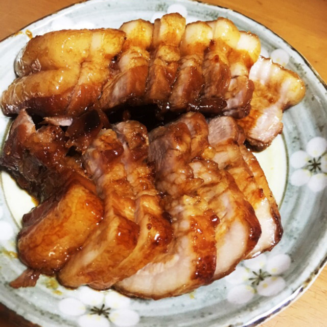簡単 豚バラブロックの煮豚 レシピ 作り方 By みーか04 クックパッド 簡単おいしいみんなのレシピが352万品