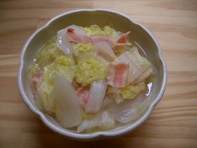 白菜とベーコンの重ね蒸し