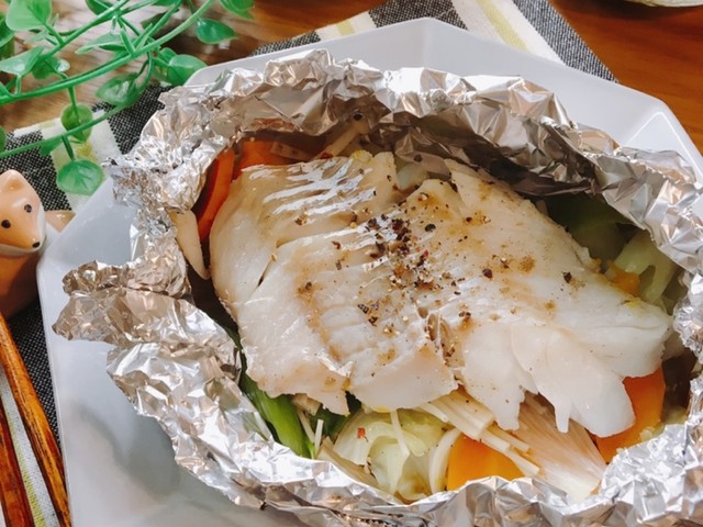 フライパンde 白身魚と野菜のホイル焼き レシピ 作り方 By Mari 314 クックパッド 簡単おいしいみんなのレシピが350万品