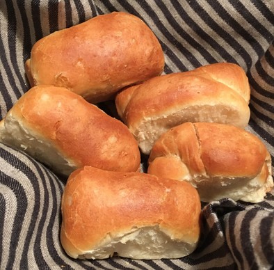 イタリア小麦のシンプルなパンの写真