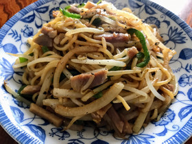 大根の皮入り・お手軽かさまし焼きそば♪