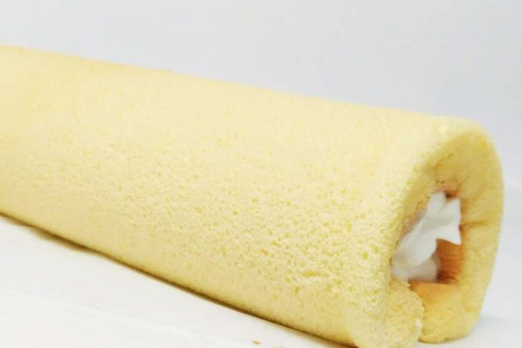 しっとりふわふわ簡単にできるロールケーキ レシピ 作り方 By Momo クックパッド 簡単おいしいみんなのレシピが350万品