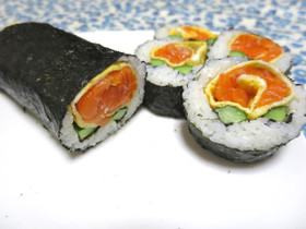 【節分】サーモンバラの恵方巻き♪