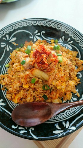 一工夫で激ウマっ!!☆キムチチャーハン☆