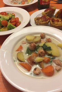 ドイツのソーセージとジャガイモのスープ