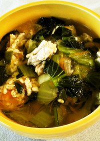 チンゲン菜と鶏ひき肉の塩生姜スープ