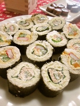 パンで色々巻き寿司