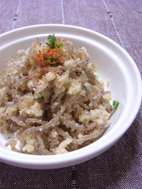 こんにゃくの甘辛炒めでおから煮♪