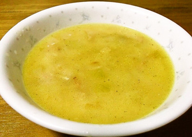 トルコ風ヨーグルトスープの写真