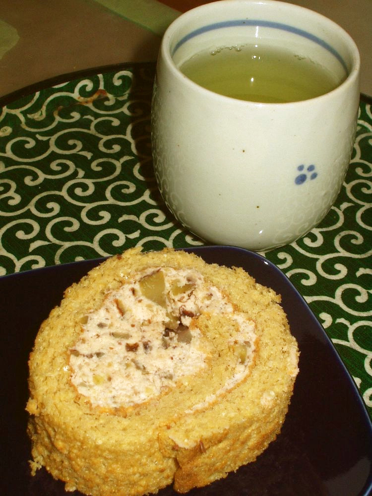秋のデザート☆栗のロールケーキの画像