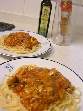 サバとトマトのパスタ