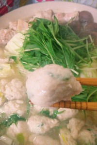 豆腐でふわふわ鶏団子鍋