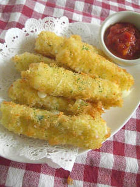 Fried Mozzarella Sticks