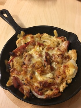 ほぼ糖質オフ! スキレットで油揚げピザ