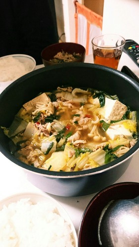 豚肉のにんにく醤油鍋
