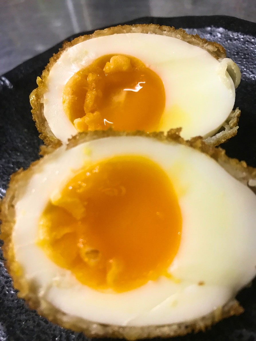 肉巻き半熟卵の串揚げの画像