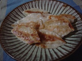 ヘルシーな豆腐ギョウザ