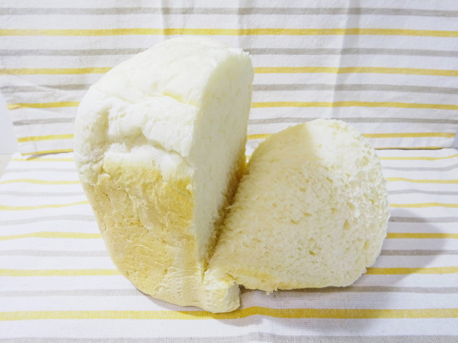 良いとこ取りの色白イナバウワー食パンの画像