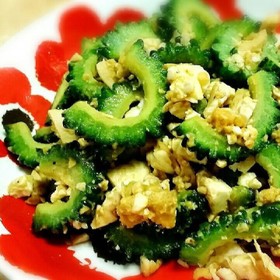 台湾料理☆鹹蛋炒苦瓜(塩卵とゴーヤ炒め)