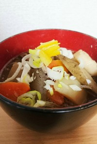 野菜がたっぷり♪圧力鍋で柔かもつ煮込み❗