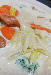 白菜と切り餅のミルクスープ