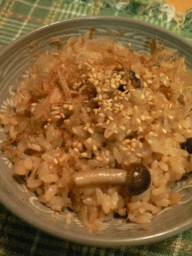 簡単炊き込み☆しめじごはん