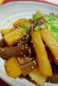 大根とこんにゃくの韓国風ピリ辛煮物！
