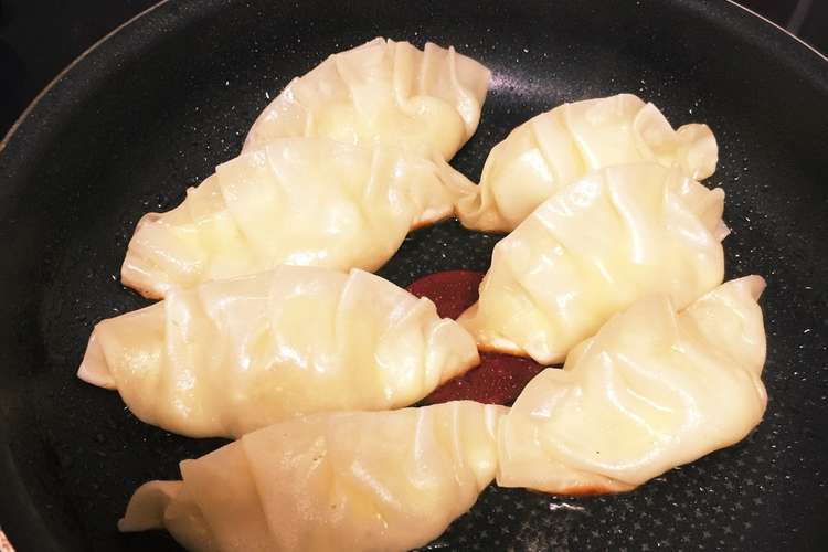 余った餃子の皮でポテトチーズ餃子 レシピ 作り方 By Chika Co クックパッド 簡単おいしいみんなのレシピが360万品