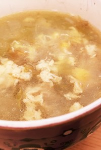 コーンとレタスの中華スープ
