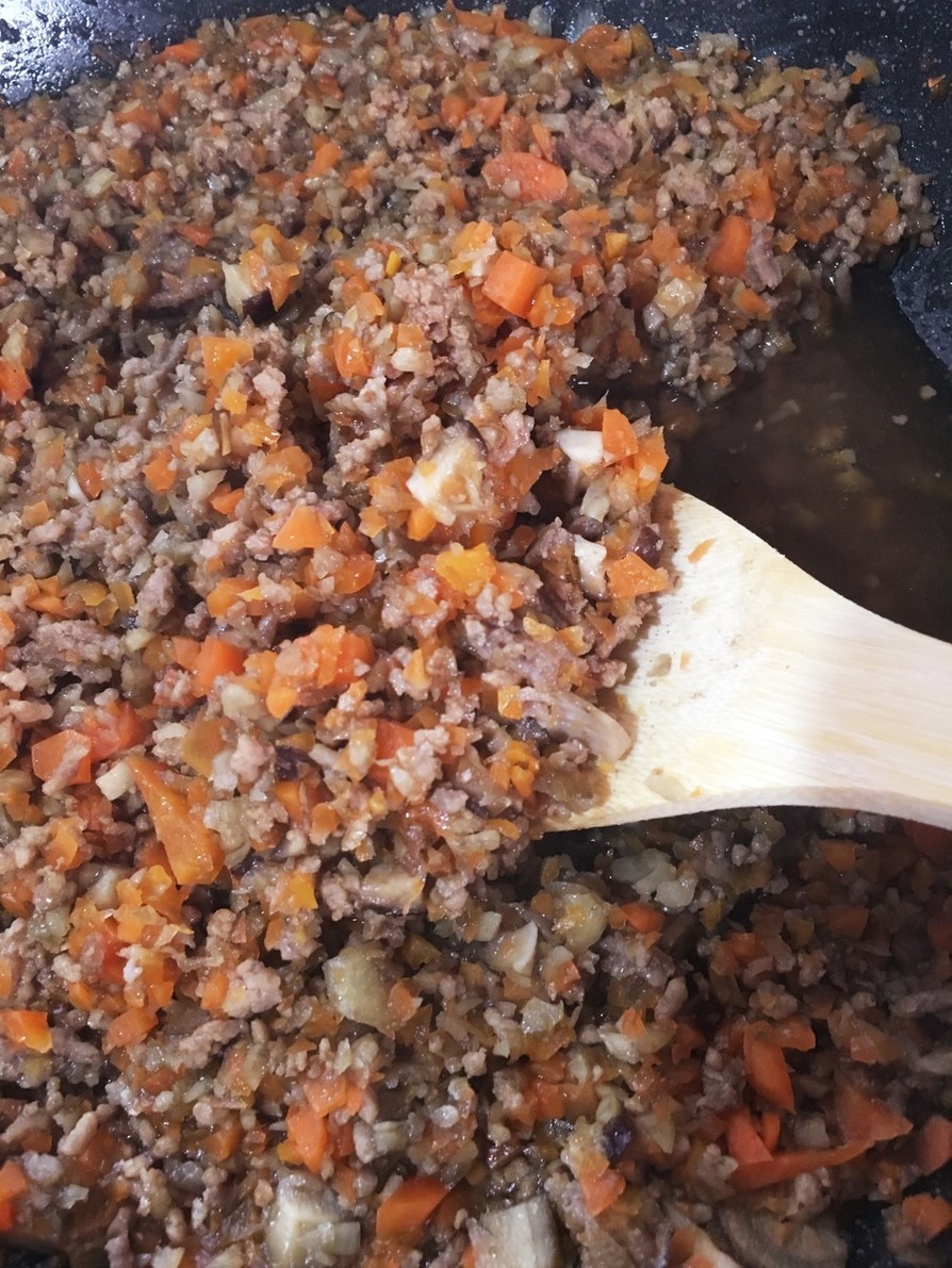簡単 ひき肉とごぼうの混ぜご飯の画像