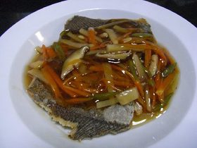 カレイの唐揚げ野菜あんかけ