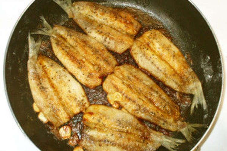 魚 イワシのバター醤油焼き 簡単にんにく レシピ 作り方 By 漢方薬のタカキ大林店 クックパッド 簡単おいしいみんなのレシピが360万品