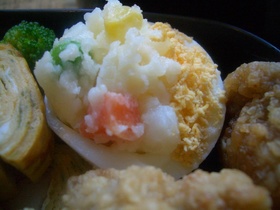 お弁当に♪ポテトサラダin玉子カップ