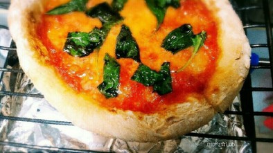 魚焼きグリルで手作りピザ☆マルゲリータの写真
