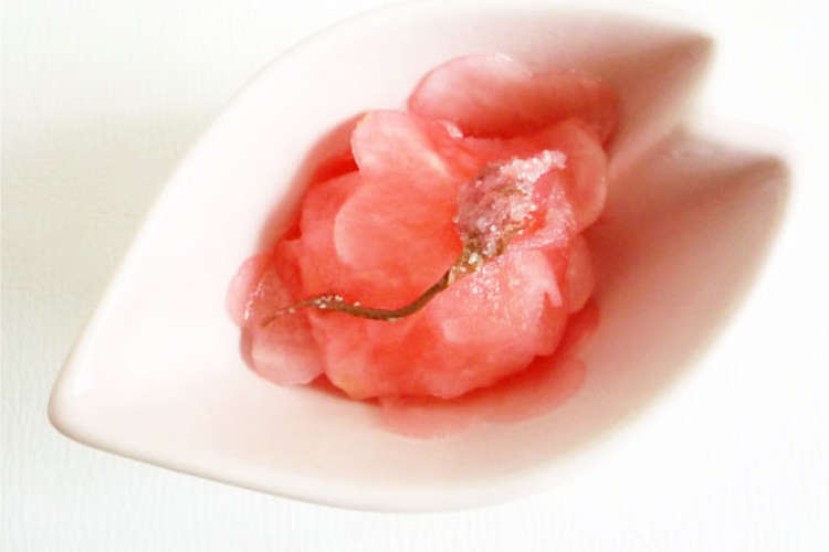 梅酢の代わりに食紅で 大根の桜漬け レシピ 作り方 By Liqueur クックパッド 簡単おいしいみんなのレシピが355万品