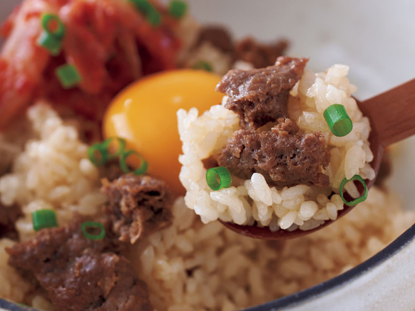 「味つけ冷凍ミンチ」でビビンバ風そぼろご飯