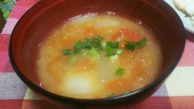 トマトと蕪の味噌汁