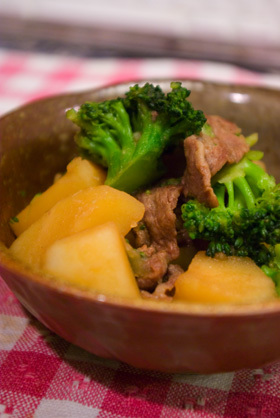 ラム肉で☆こく旨♪肉じゃが