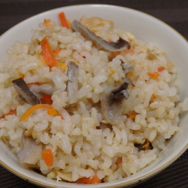 炊飯器で簡単に あわび茸の炊き込みご飯 レシピ 作り方 By クック1q57 クックパッド 簡単おいしいみんなのレシピが359万品 炊飯器で簡単に あわび茸の炊き込みご飯 レシピ 作り方 By クック1q57 クックパッド 簡単おいしいみんなのレシピが359万品