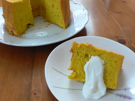 アレンジも簡単☆かぼちゃのシフォンケーキ