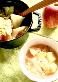 キャベツとリンゴのサワースープ