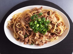 簡単!男飯!しめじの和風豚生姜焼きパスタ