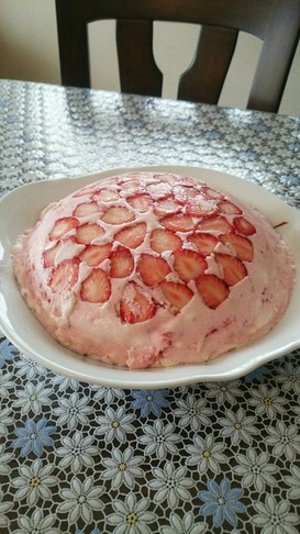 いちごのヨーグルトムース