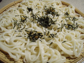 ざるうどんを美味しく食べる盛り付け方!